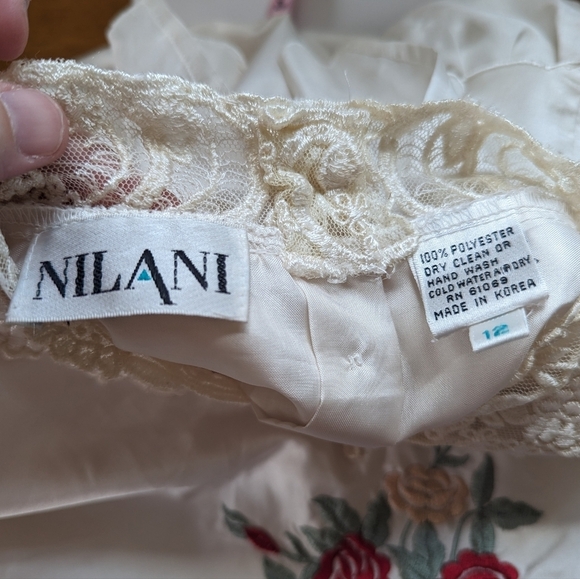 Vintage Victorian Revival Satin Embroidery Bib Collar Top Cottagecore - Picture 12 of 12